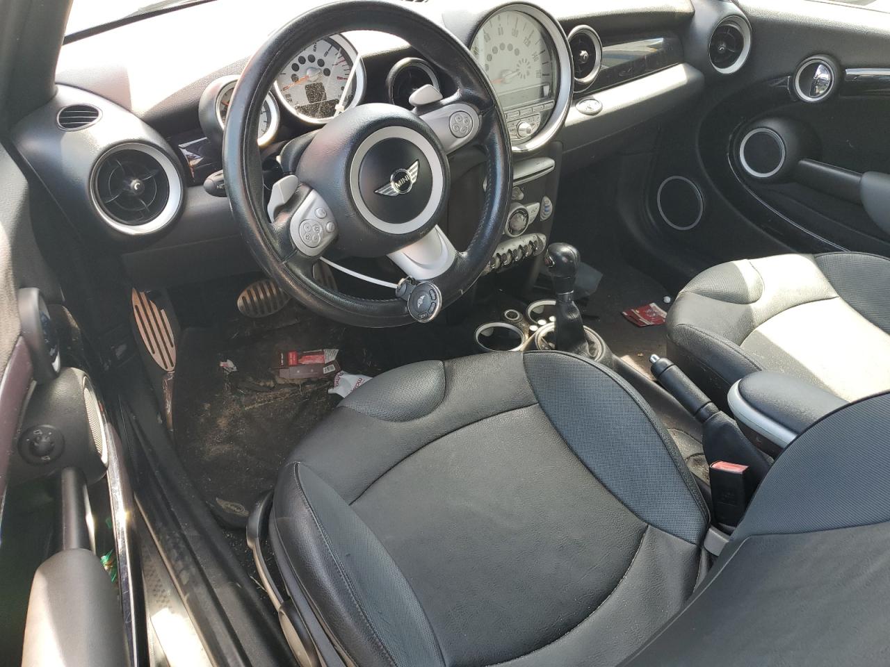 2009 Mini Cooper S VIN: WMWMS33559TG89985 Lot: 68708015