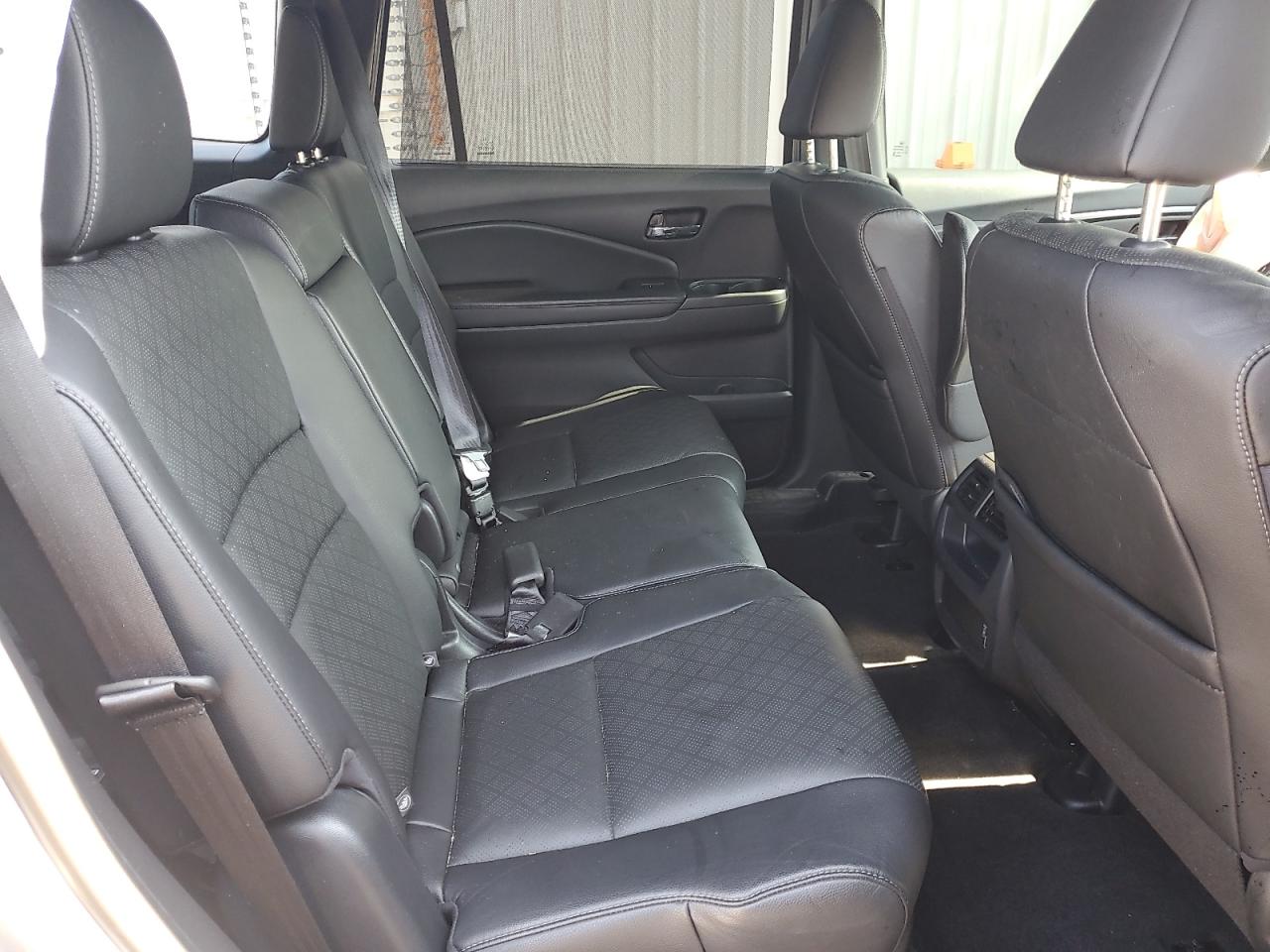 2019 Honda Passport Exl VIN: 5FNYF7H59KB010606 Lot: 70157055