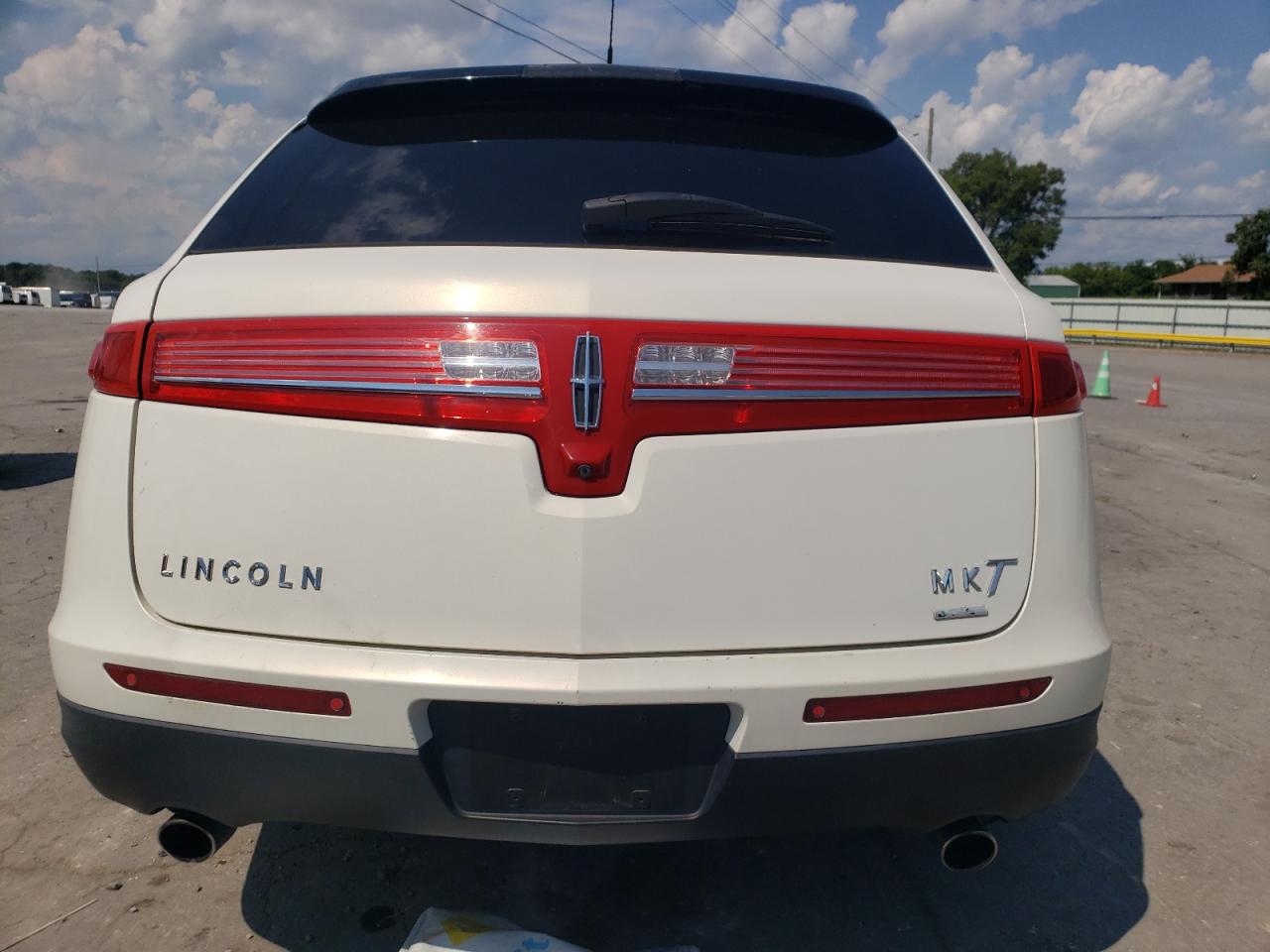 2013 Lincoln Mkt VIN: 2LMHJ5ATXDBL53727 Lot: 68845165
