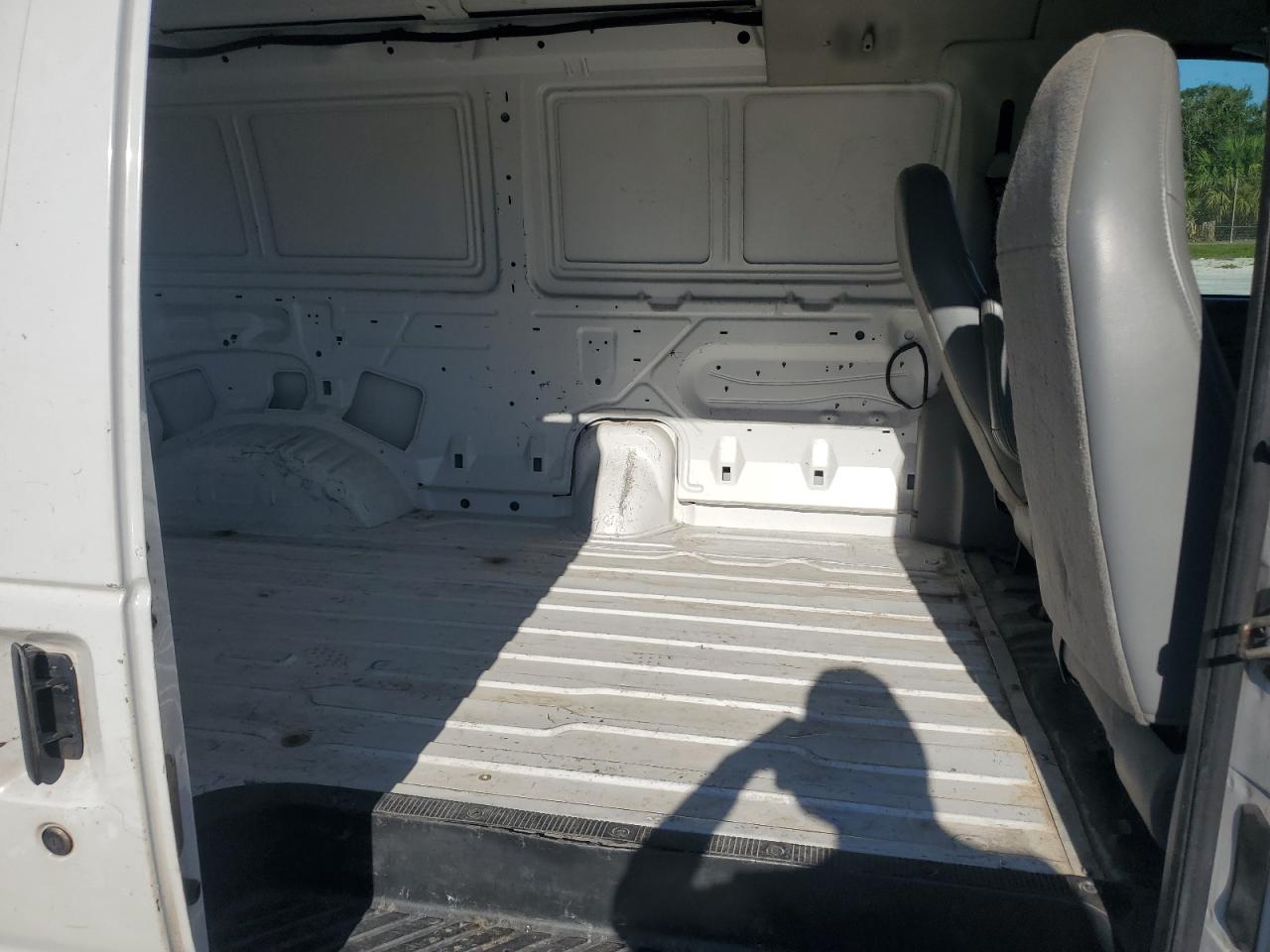 2003 Ford Econoline Cargo E-15 VIN: 1FTRE14273HB41535 Lot: 69040765