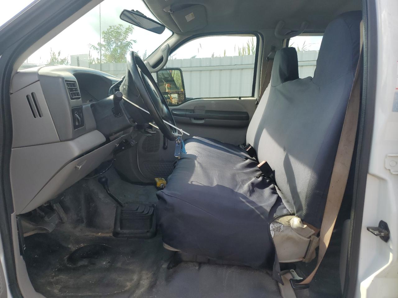 2001 Ford F350 Super Duty VIN: 1FDWW37F31EB38667 Lot: 70018355