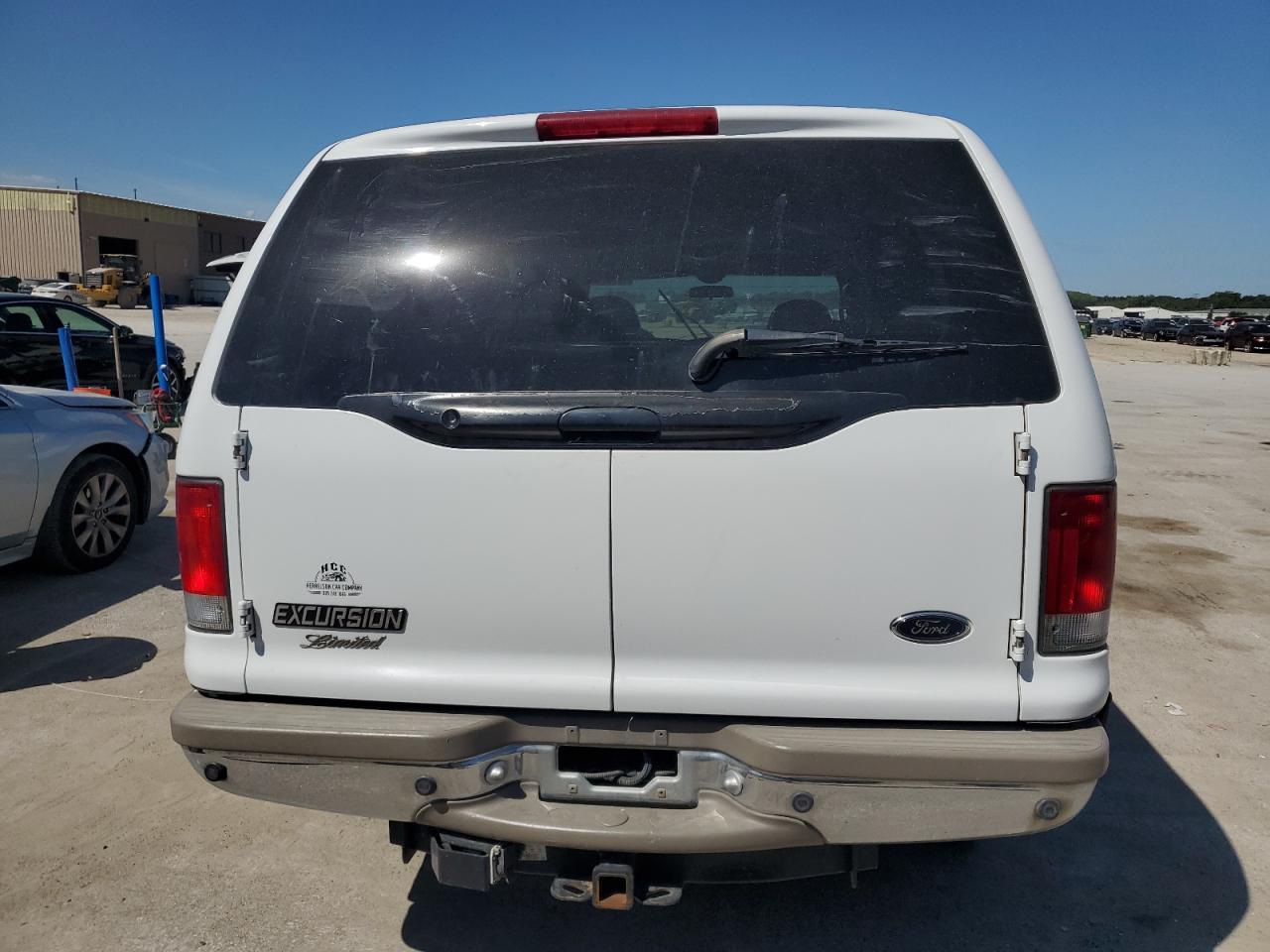2000 Ford Excursion Limited VIN: 1FMNU43S1YEE15272 Lot: 70563005