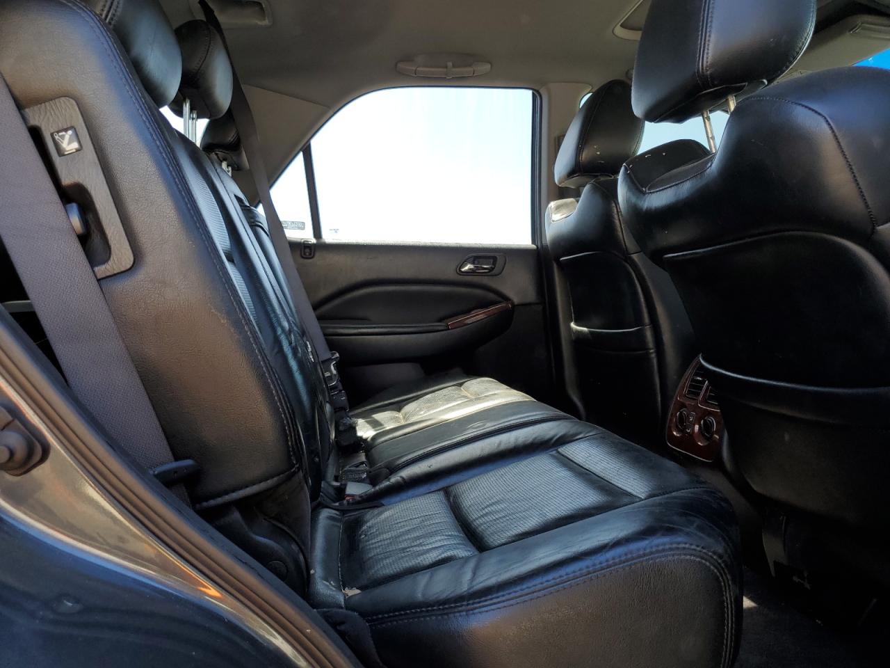 2005 Acura Mdx Touring VIN: 2HNYD18875H523374 Lot: 69848745