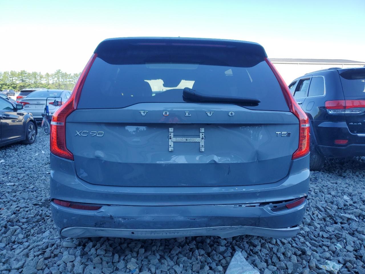 2022 Volvo Xc90 T5 Momentum VIN: YV4102PK8N1785406 Lot: 69683385