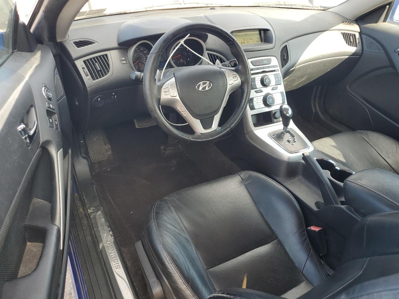 2010 Hyundai Genesis Coupe 3.8L VIN: KMHHU6KH0AU015651 Lot: 70811945