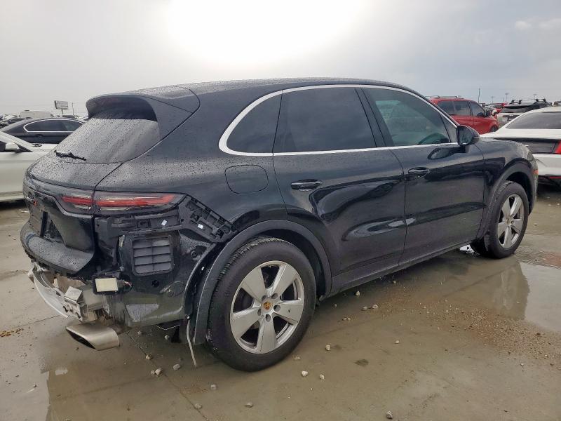  PORSCHE CAYENNE 2022 Czarny