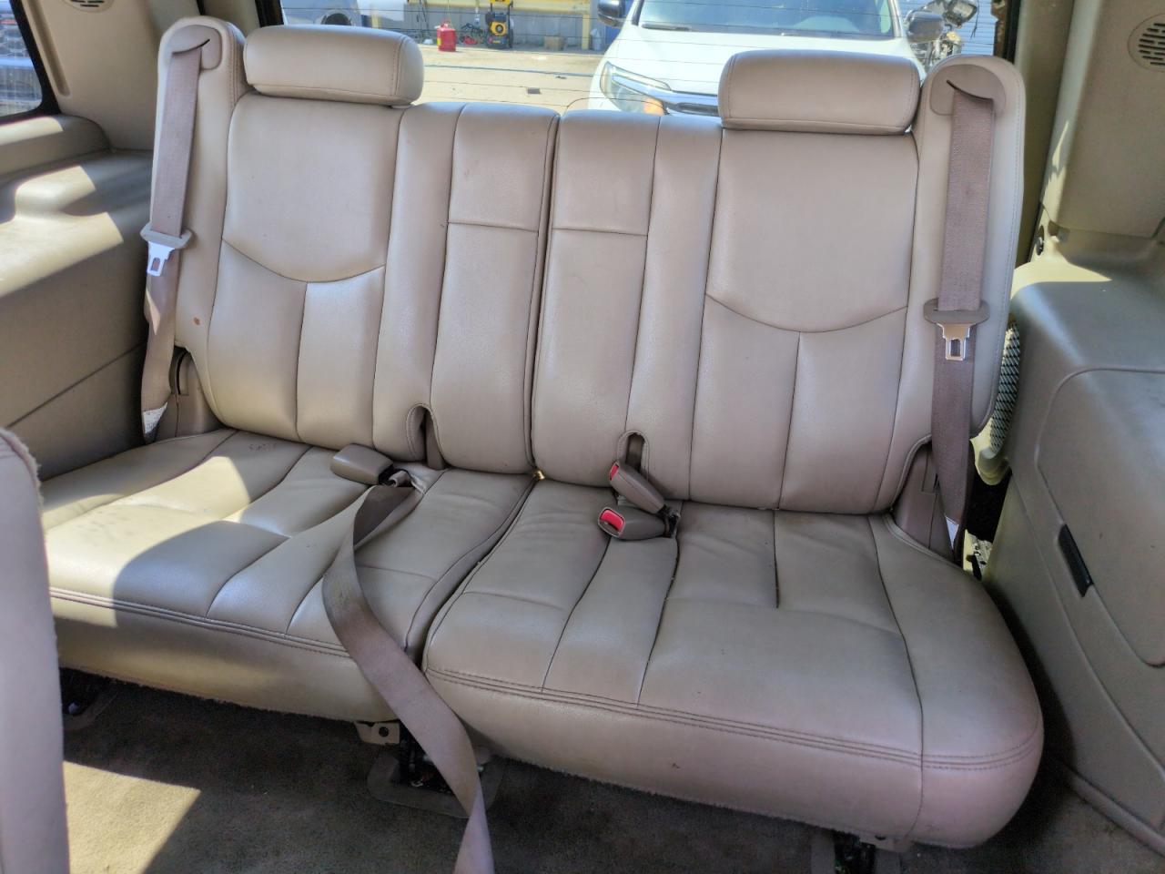 2005 Chevrolet Tahoe C1500 VIN: 1GNEC13T45R210040 Lot: 67684965