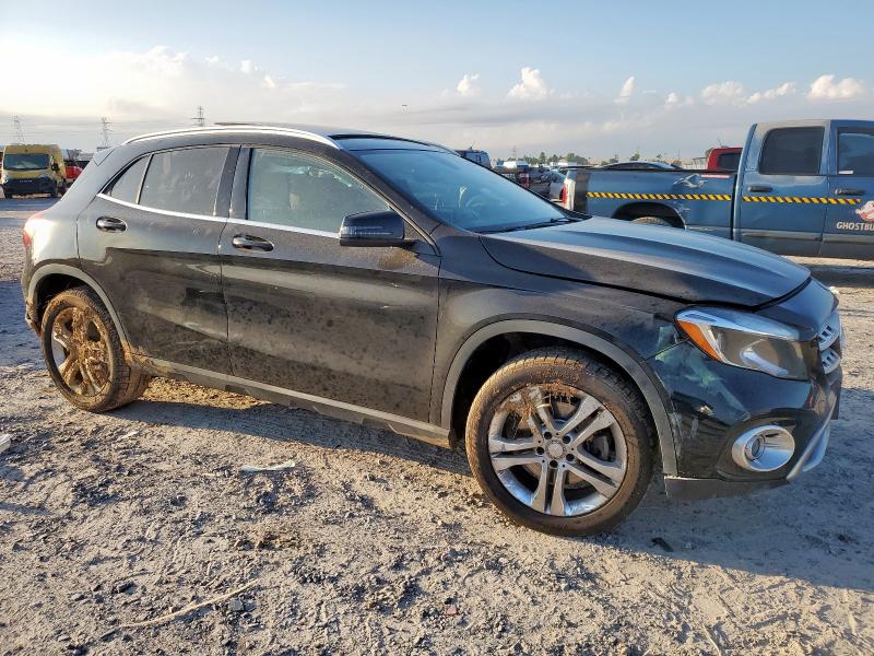  MERCEDES-BENZ GLA-CLASS 2018 Черный