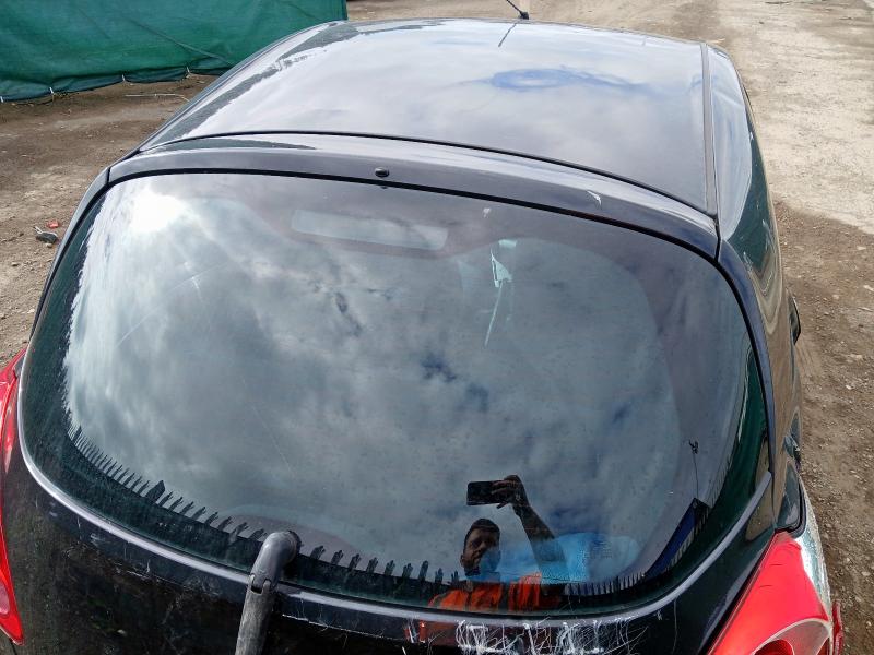 2011 FORD KA TITANIUM