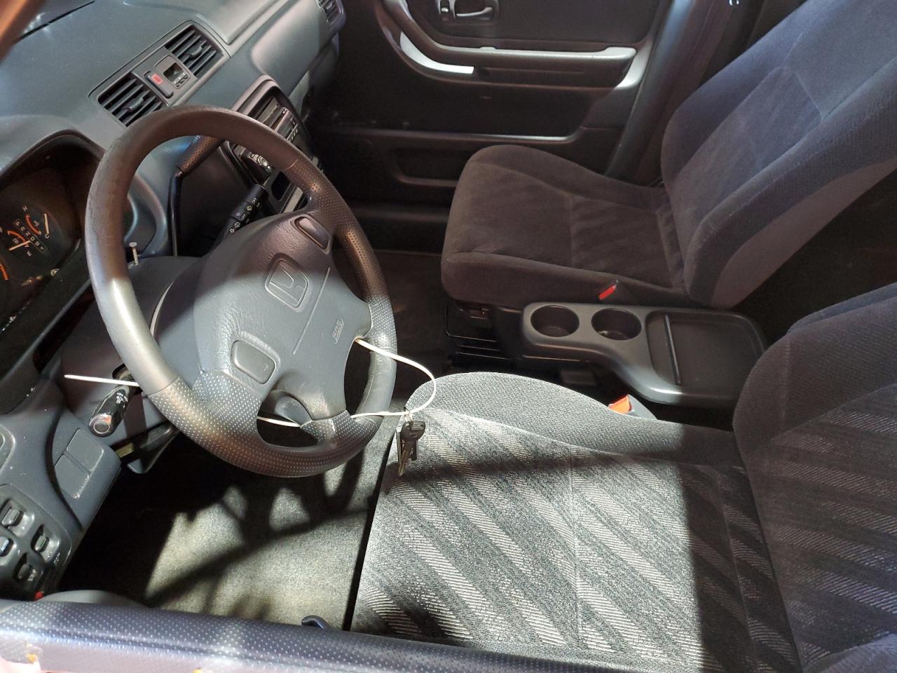 2000 Honda Cr-V Lx VIN: JHLRD2847YS007240 Lot: 68998225