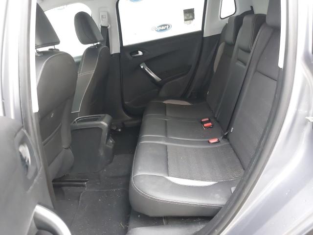 2017 PEUGEOT 2008 ALLUR
