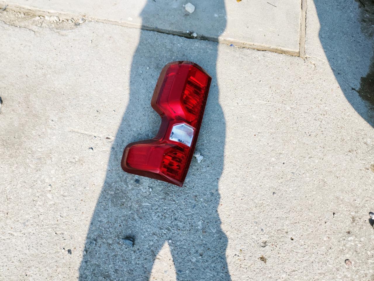 2015 Cadillac Escalade Platinum VIN: 1GYS4PKJ6FR744194 Lot: 69776965