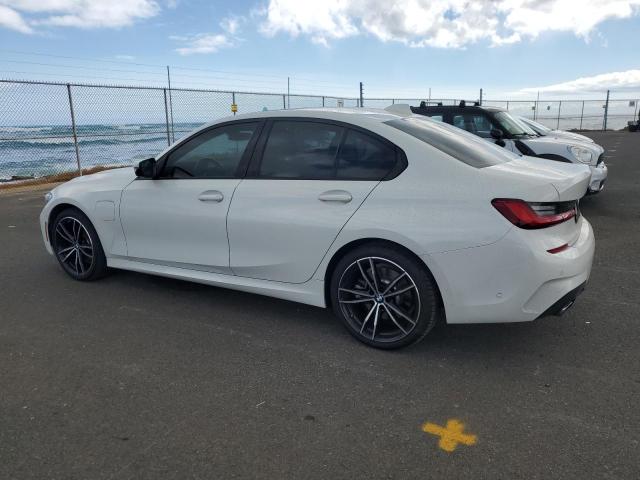  BMW 3 SERIES 2021 Белы