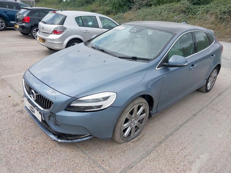 2017 VOLVO V40 INSCRI for sale at Copart SANDWICH