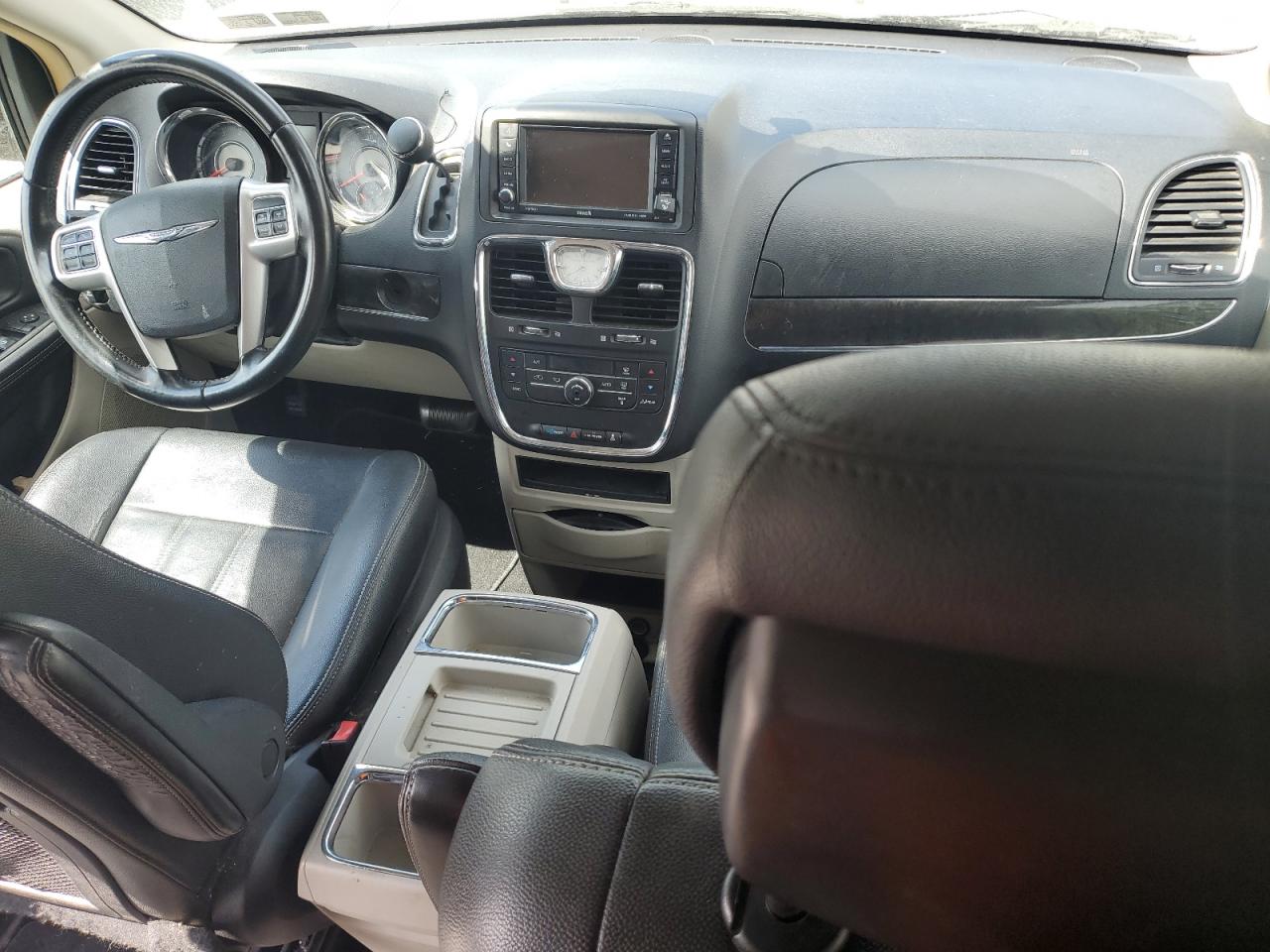 2016 Chrysler Town & Country Touring VIN: 2C4RC1BG0GR112151 Lot: 71000425