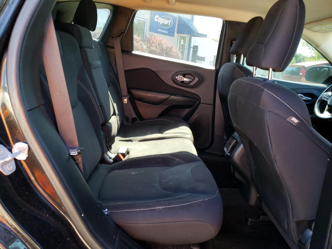 2015 Jeep Cherokee Latitude VIN: 1C4PJMCB3FW749526 Lot: 70626855