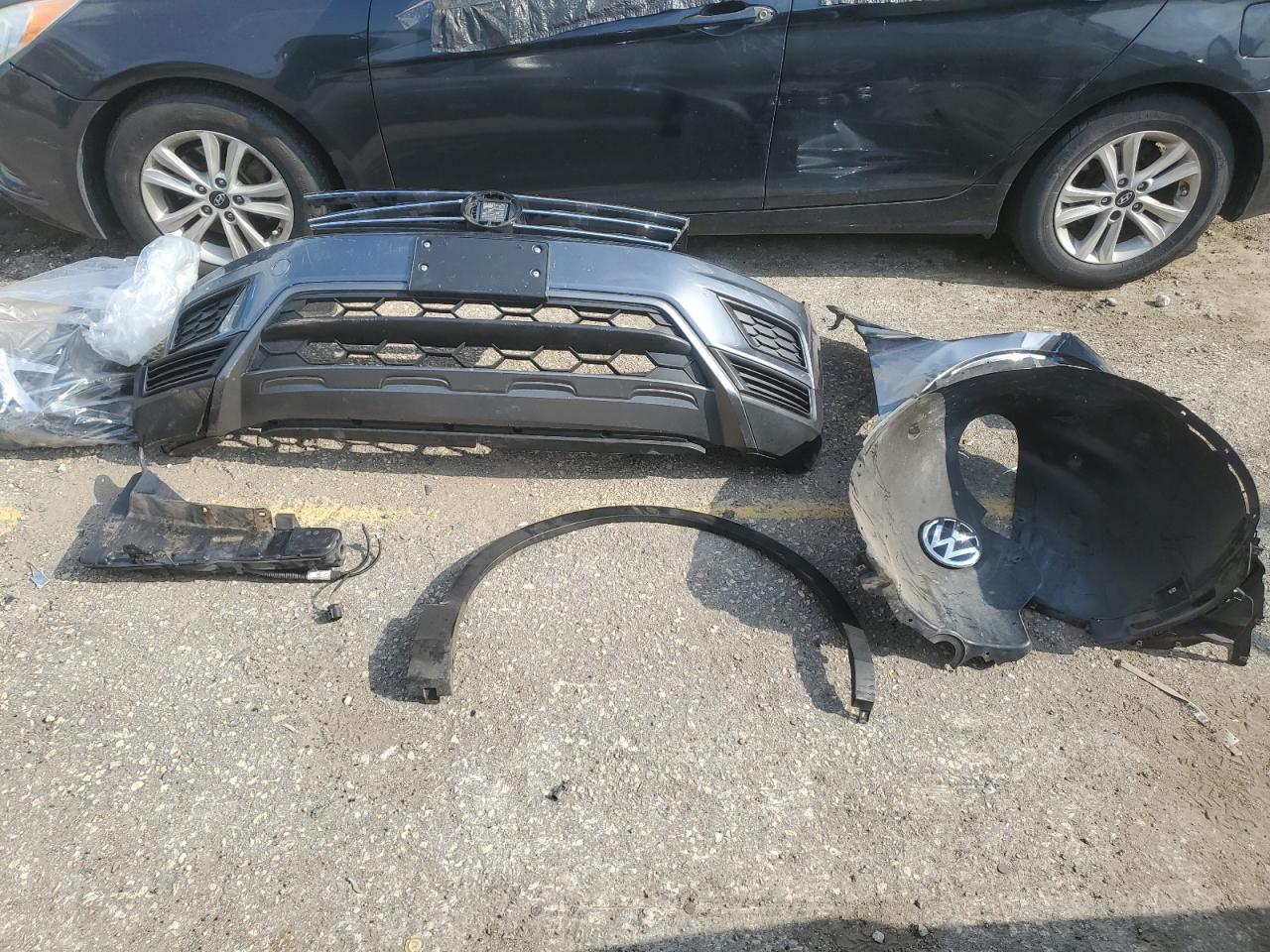 2019 Volkswagen Tiguan S VIN: 3VV1B7AX2KM144492 Lot: 68651085