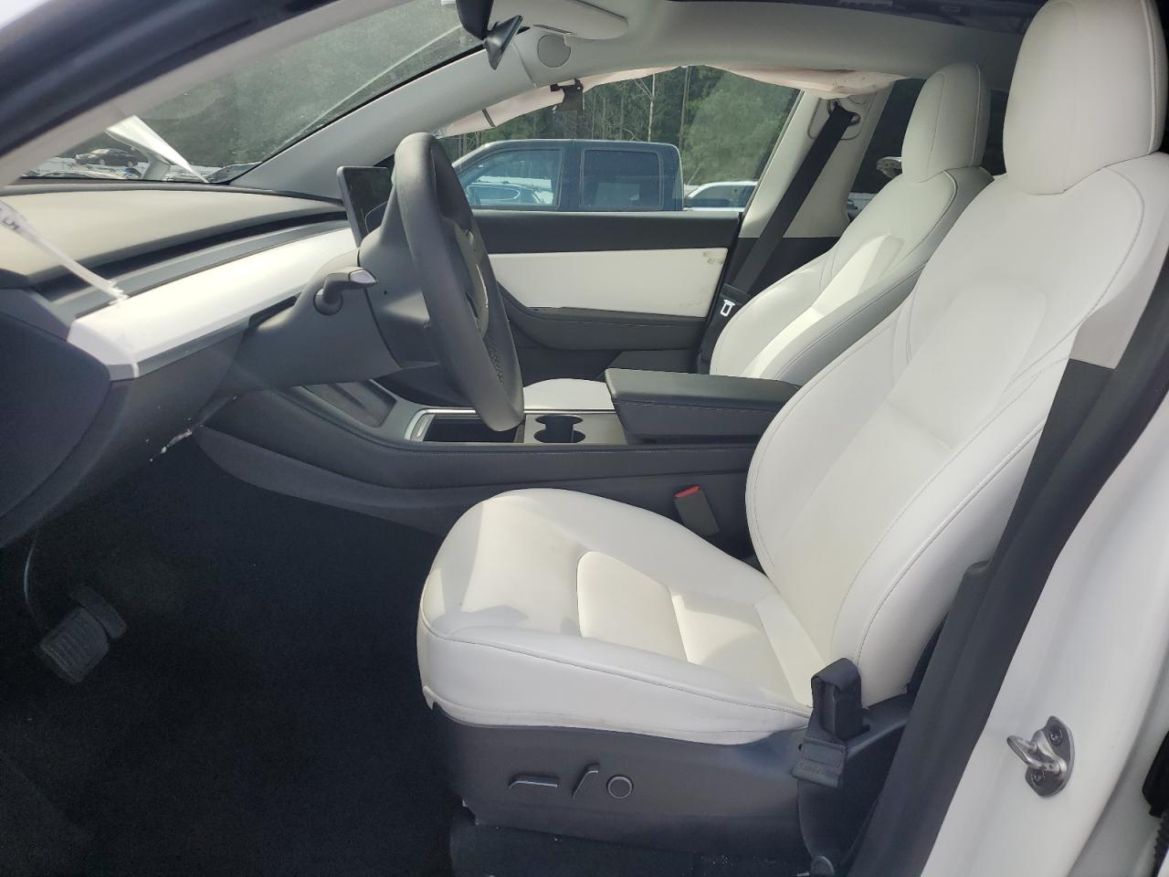 2022 Tesla Model Y VIN: 7SAYGDEE3NF355041 Lot: 69226925