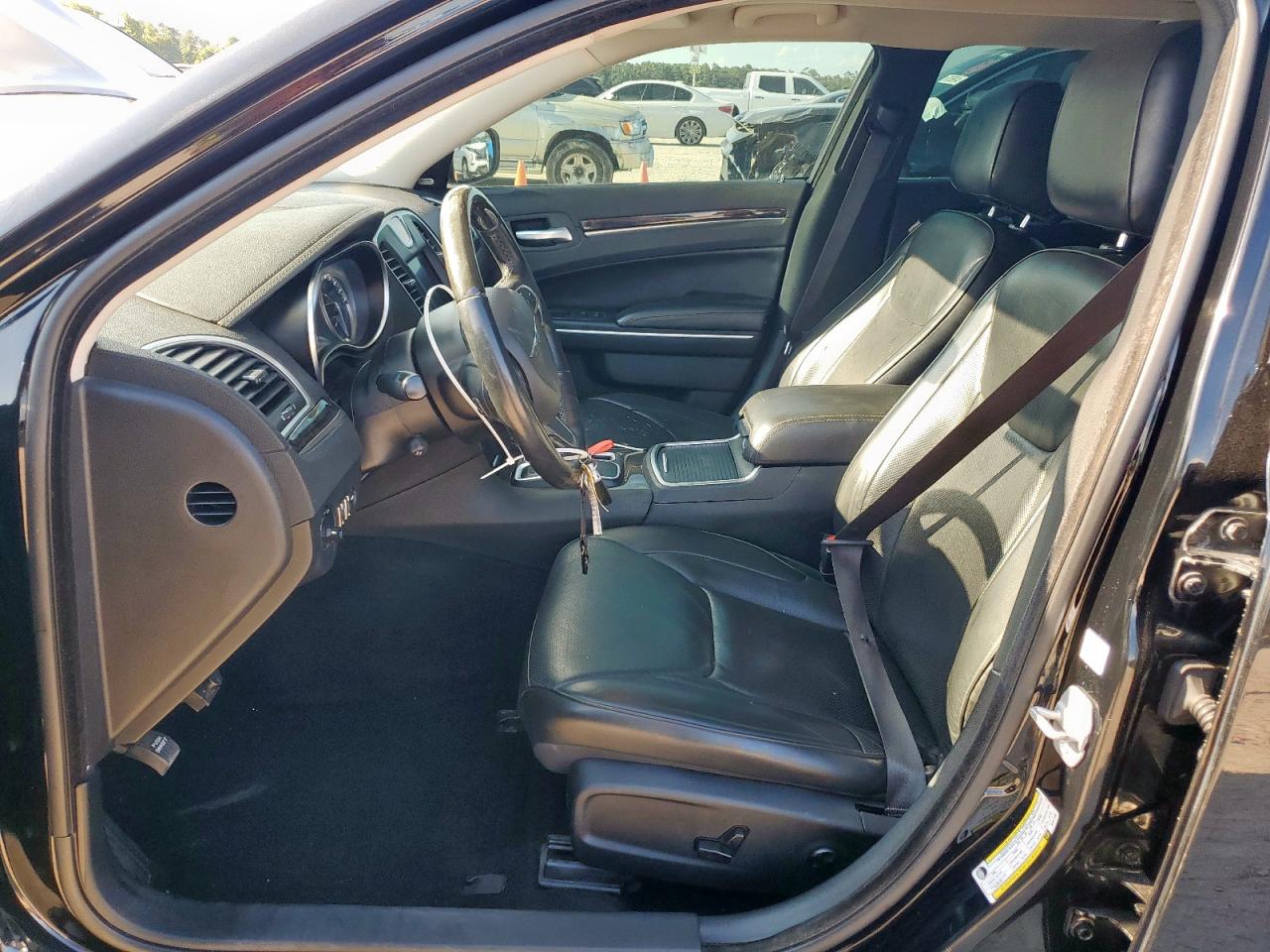 2019 Chrysler 300 Limited VIN: 2C3CCAEG8KH577488 Lot: 66355685