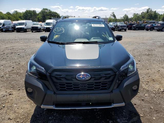  SUBARU FORESTER 2022 Черный