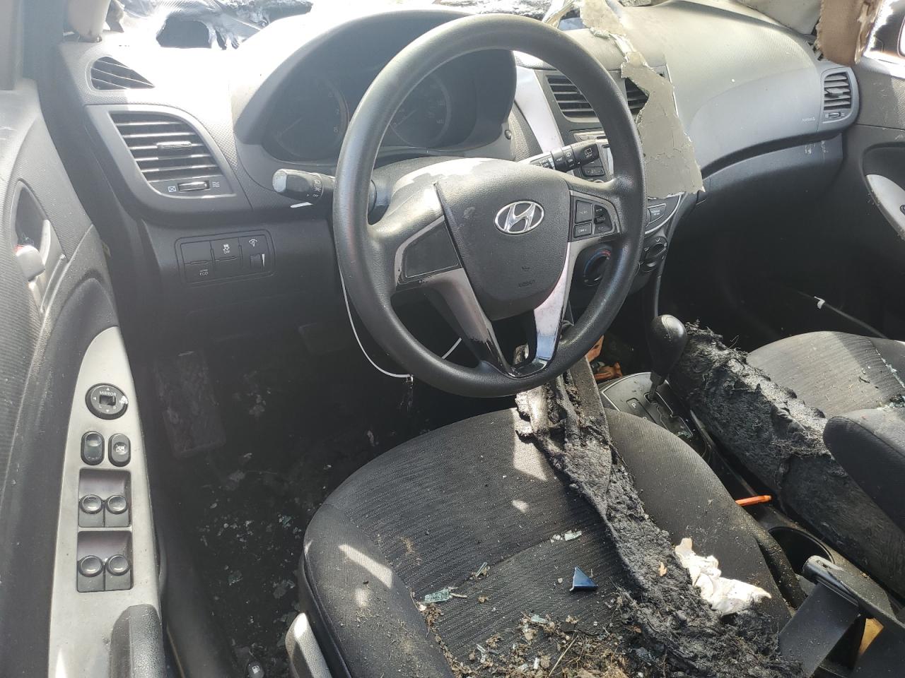 2015 Hyundai Accent Gs VIN: KMHCT5AE3FU213209 Lot: 70844495