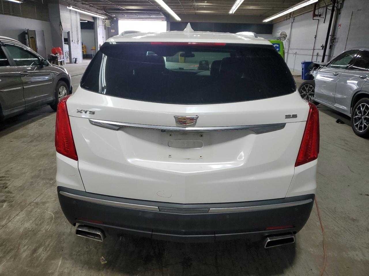 2018 Cadillac Xt5 Luxury VIN: 1GYKNCRS0JZ135745 Lot: 69428365