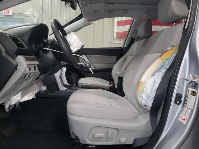  SUBARU FORESTER 2016 Серебристый