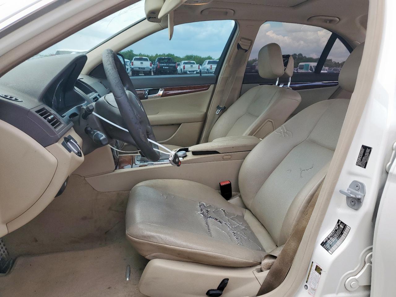 2009 Mercedes-Benz C 300 VIN: WDDGF54XX9R083081 Lot: 69791375