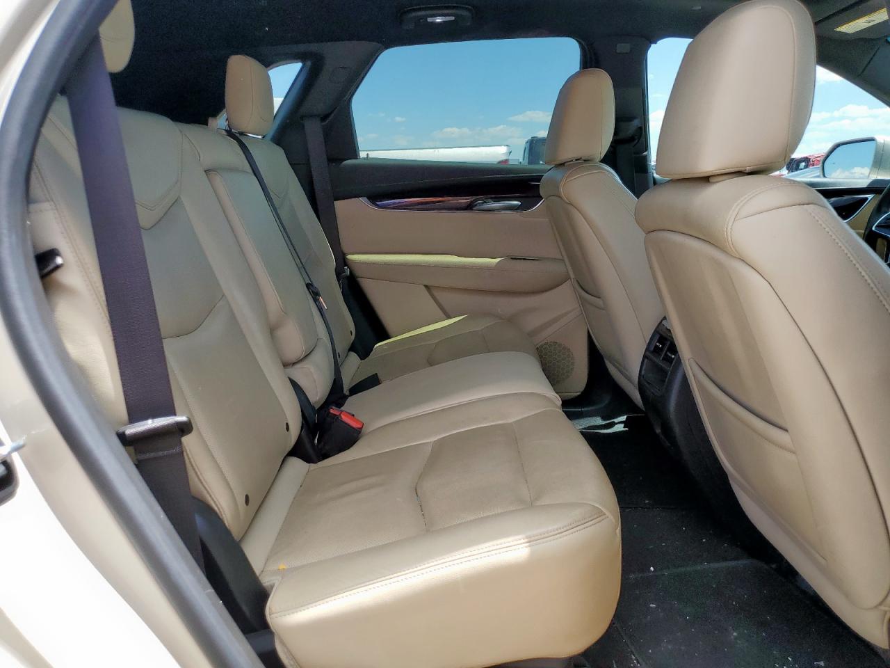 2017 Cadillac Xt5 Premium Luxury VIN: 1GYKNCRS0HZ148523 Lot: 69565895