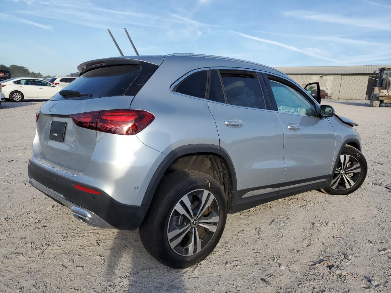 2025 Mercedes-Benz Gla 250 silver null gas W1N4N4GB1SJ682233 photo #4