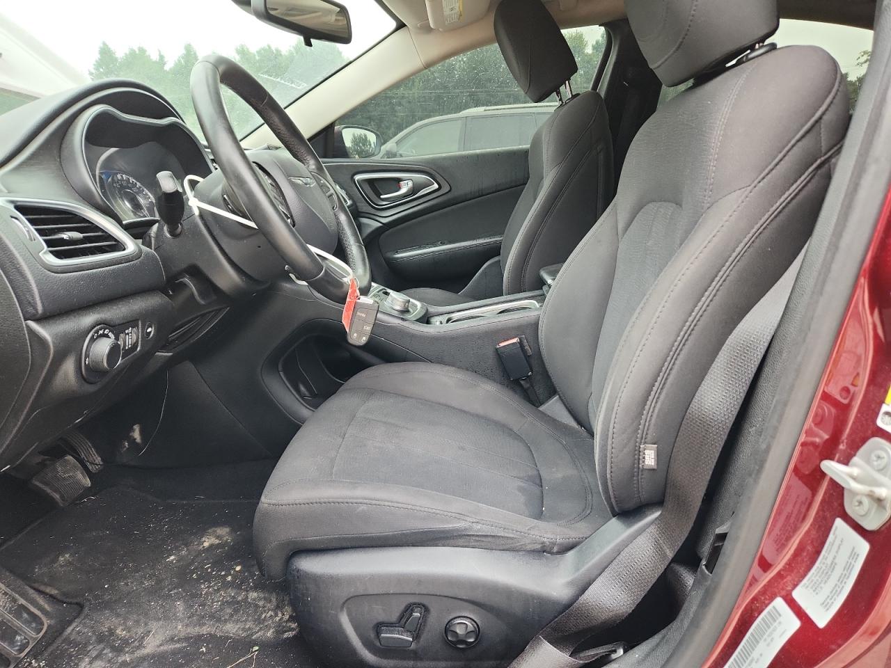 2015 Chrysler 200 Limited VIN: 1C3CCCAB2FN680845 Lot: 68716535