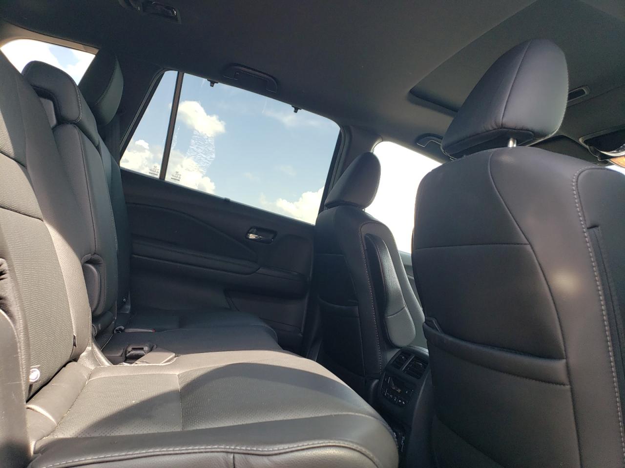 2021 Honda Passport Touring VIN: 5FNYF8H95MB035031 Lot: 67845885