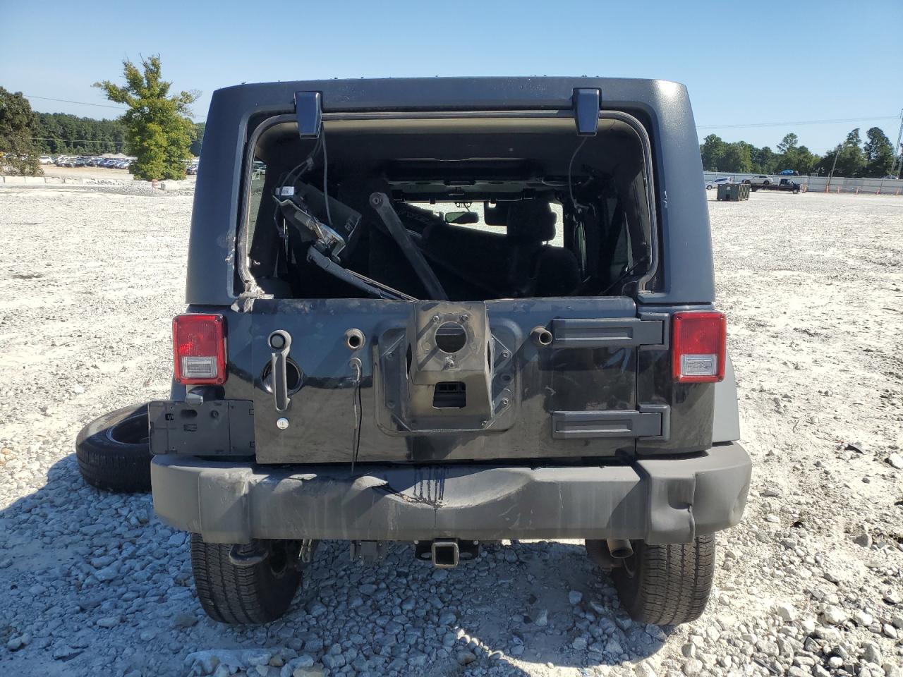 2014 Jeep Wrangler Unlimited Sport VIN: 1C4BJWDG2EL232220 Lot: 69605925