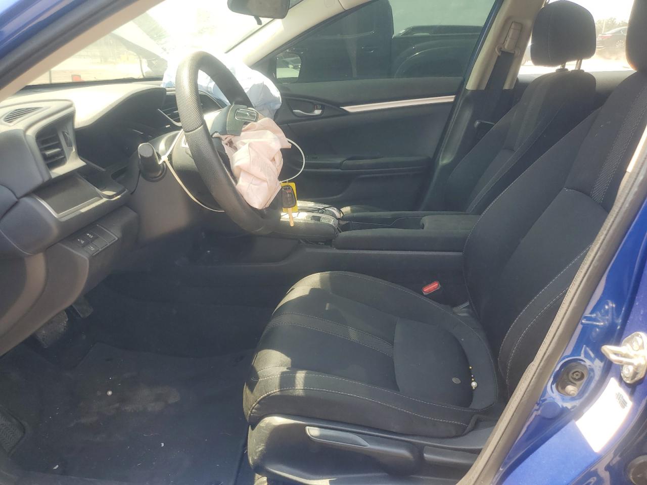 2020 Honda Civic Lx VIN: 19XFC2F61LE013697 Lot: 70647145