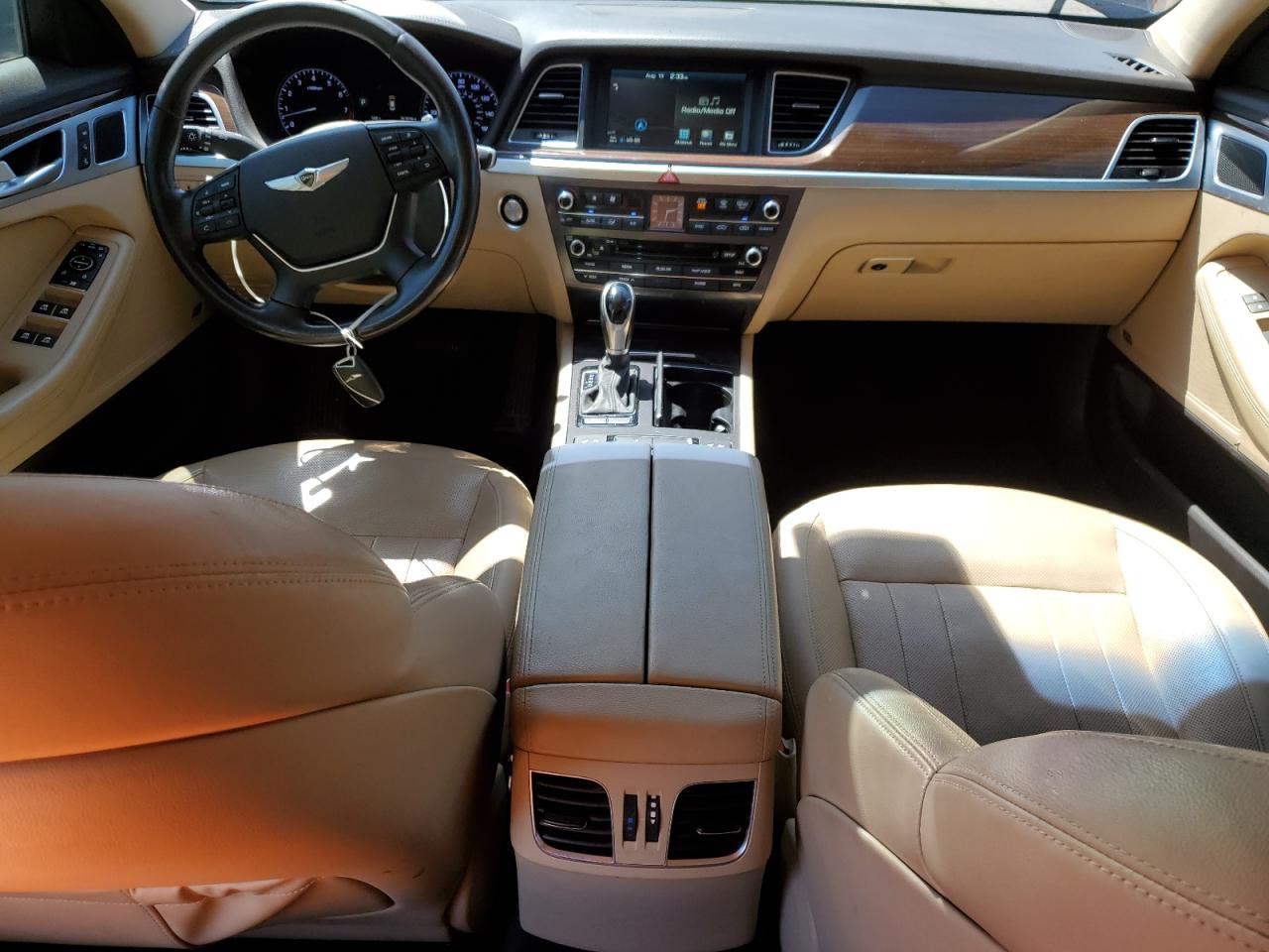 2015 Hyundai Genesis 3.8L VIN: KMHGN4JE1FU087731 Lot: 68514045