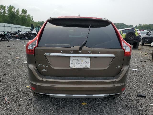 Parquets VOLVO XC60 2015 Brązowy