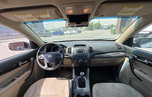 2012 KIA SORENTO BASE  