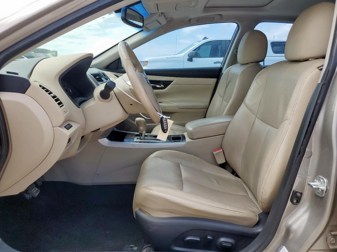 2015 Nissan Altima 2.5 VIN: 1N4AL3AP1FN339067 Lot: 70050725