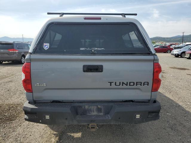  TOYOTA TUNDRA 2018 Серебристый