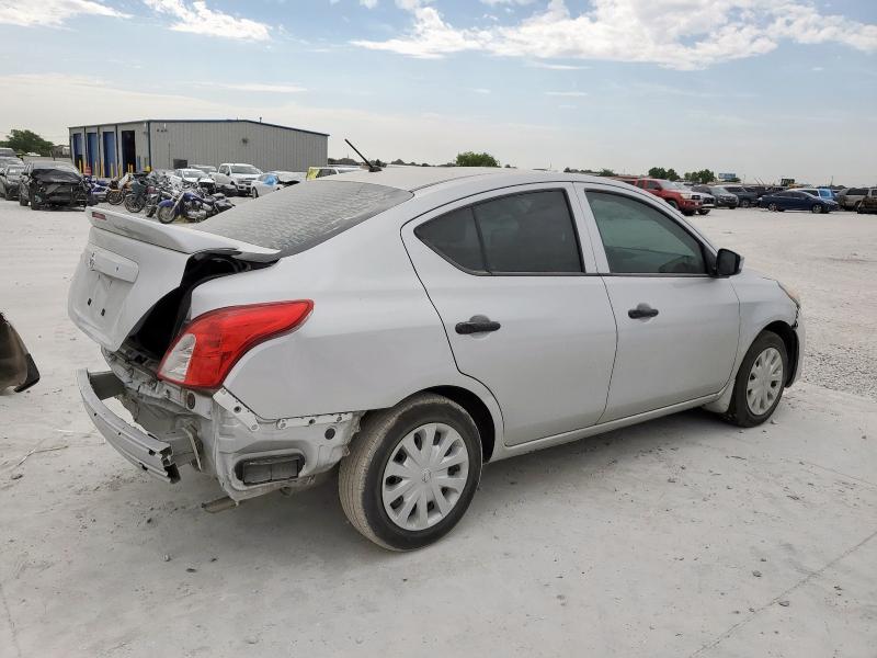  NISSAN VERSA 2019 Srebrny