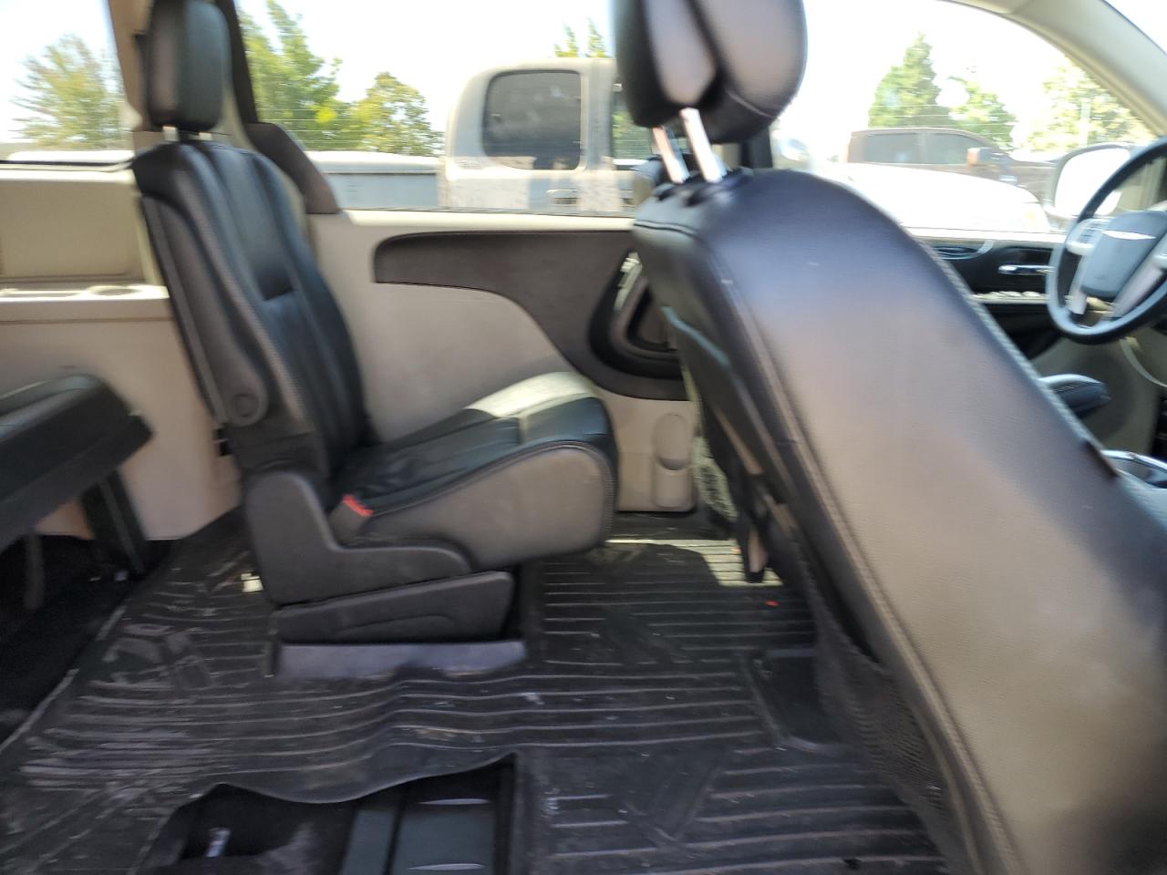 2014 Chrysler Town & Country Touring VIN: 2C4RC1BG4ER399135 Lot: 69136835