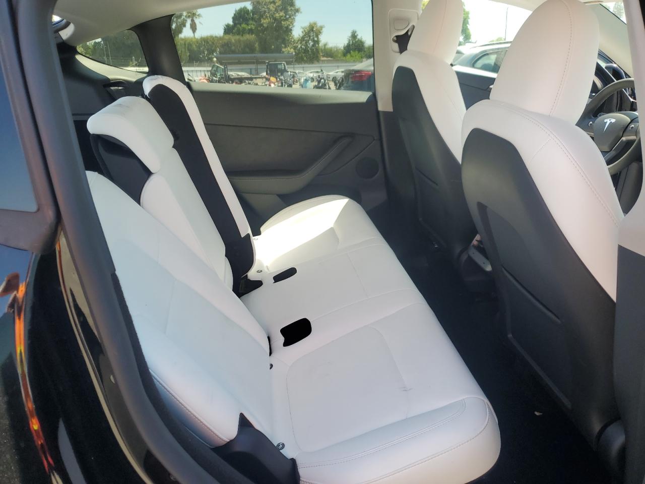 7SAYGDED0RF124191 2024 Tesla Model Y