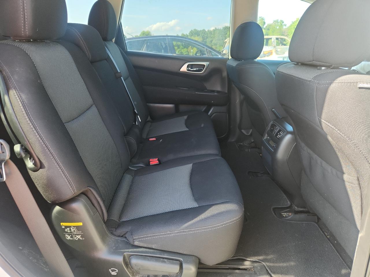 2017 Nissan Pathfinder S VIN: 5N1DR2MM1HC604078 Lot: 70107715