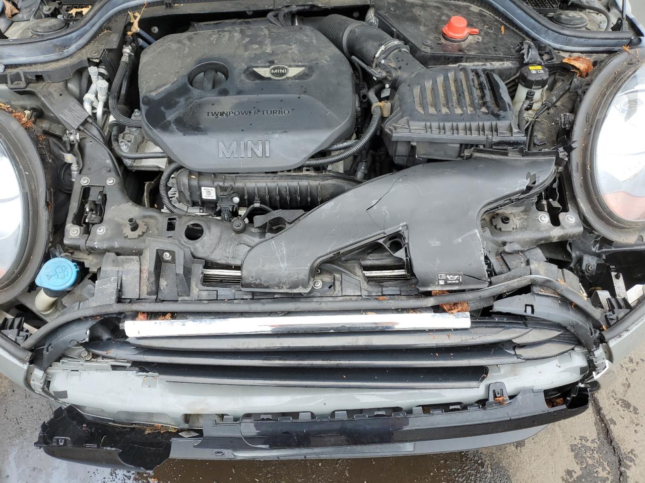 WMWXP5C58J2G61490 2018 Mini Cooper