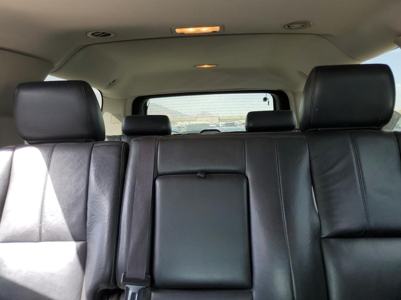 2014 Chevrolet Suburban K1500 Lt VIN: 1GNSKJE79ER208905 Lot: 69752065