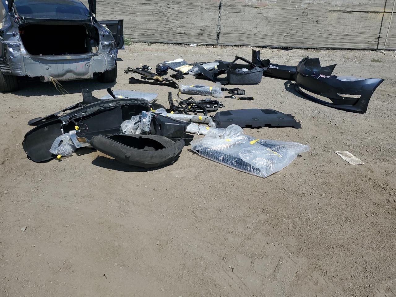 2022 Tesla Model 3 VIN: 5YJ3E1EC2NF137201 Lot: 68845635