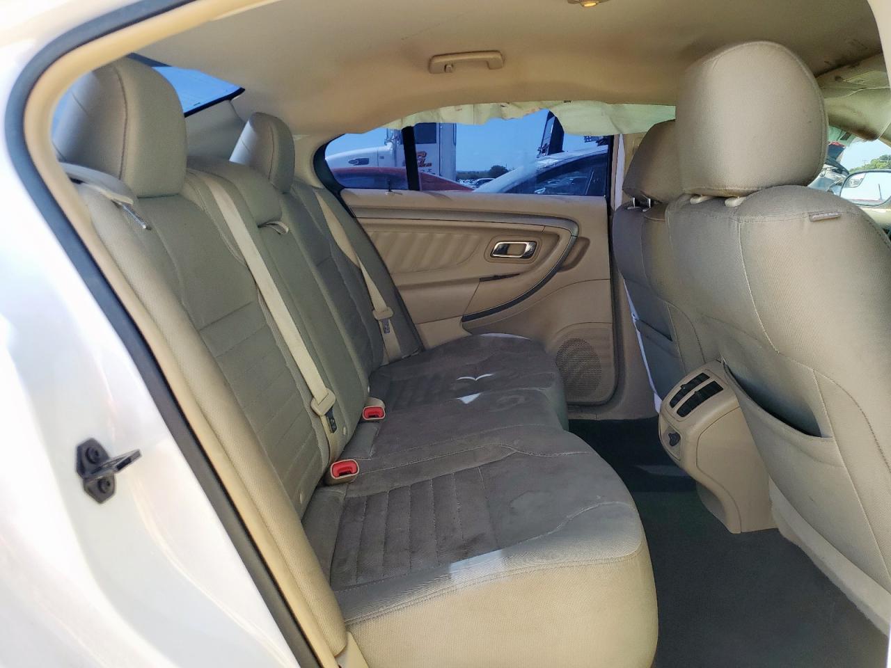 2015 Ford Taurus Se VIN: 1FAHP2D86FG599555 Lot: 69399265