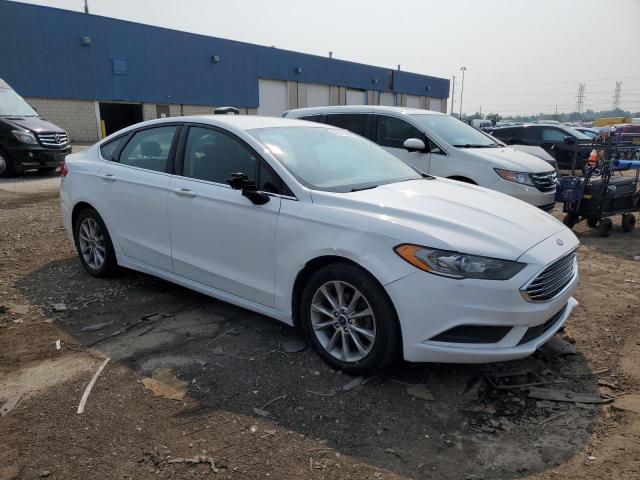 Sedans FORD FUSION 2017 Biały