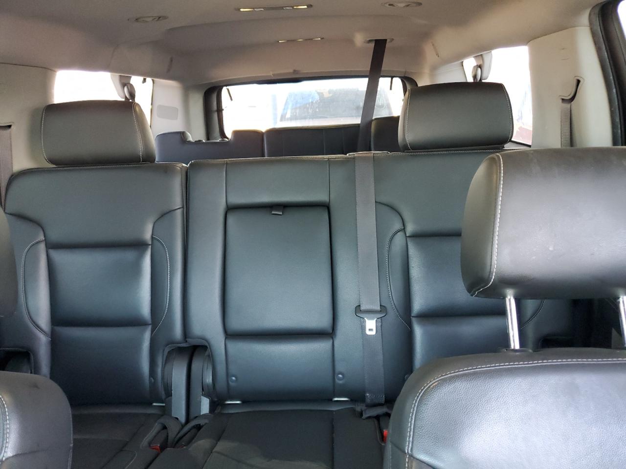 2017 Chevrolet Suburban C1500 Lt VIN: 1GNSCHKC7HR171574 Lot: 70709365