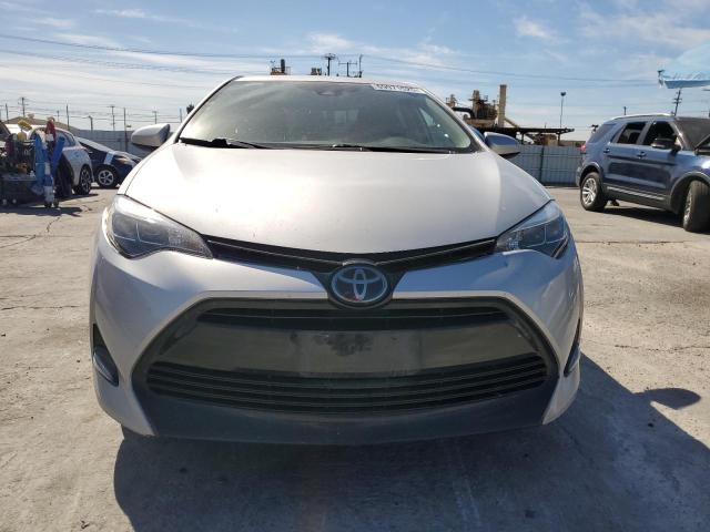  TOYOTA COROLLA 2018 Серебристый